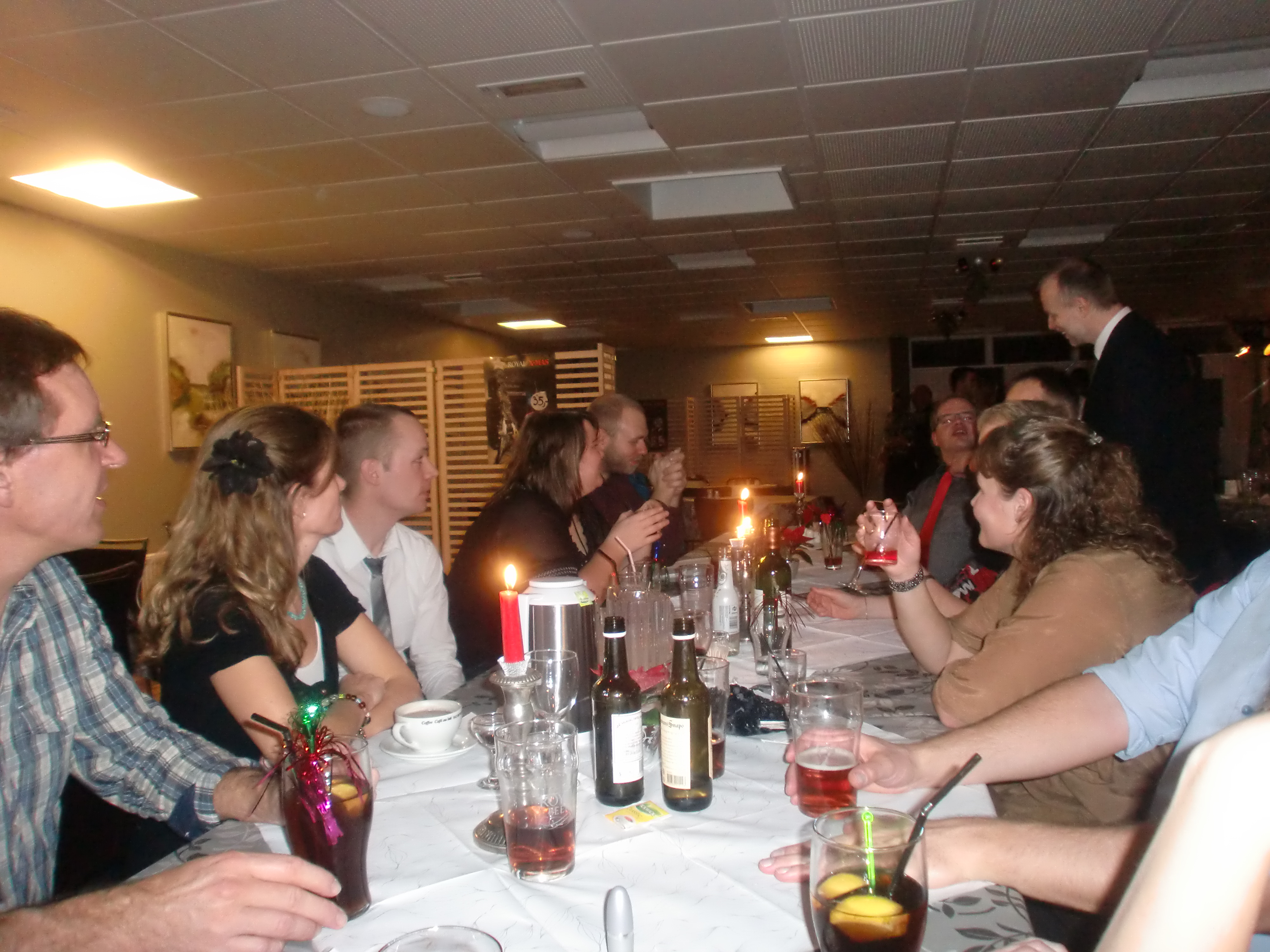 https://www.mos-eisley.dk/media/Netic billeder/Julefrokost%2003-12-2011/CIMG2354.JPG